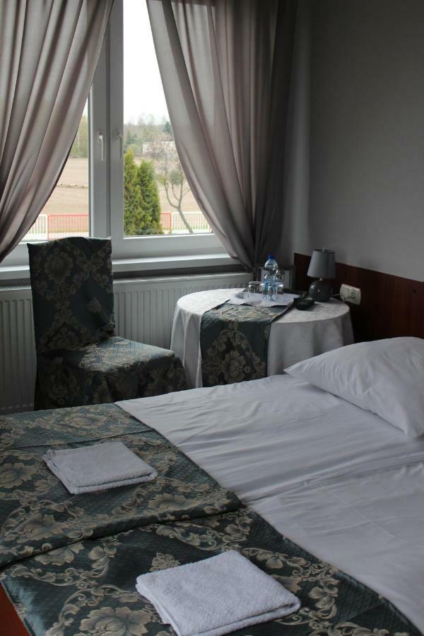 Restauracja Hotel Kassandra Września Exterior foto
